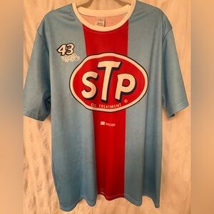 Richard Petty number #43 NASCAR shirt. Size XL.